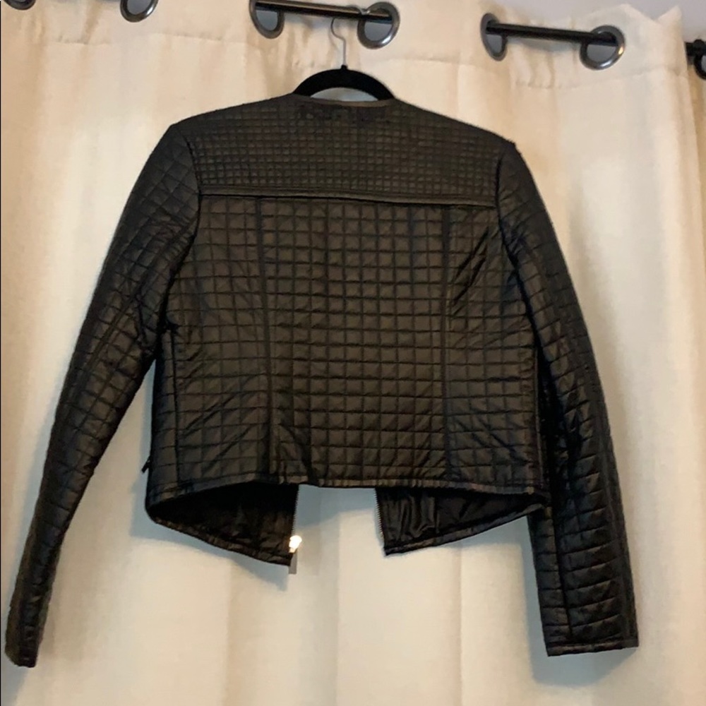 Leather jacket - Picture 2 of 4